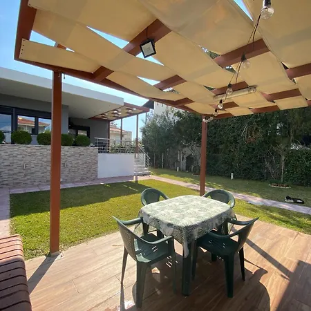 Santa Marina House בית נופש *