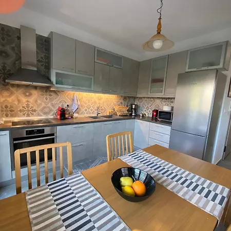 Santa Marina House בית נופש *